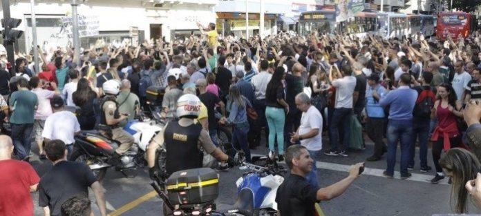 xbolsonaro-juiz-de-foro.jpg.pagespeed.ic.TbIEfwiVIu