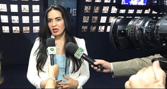 071f6733-058e-482d-a2dd-30849a028b84