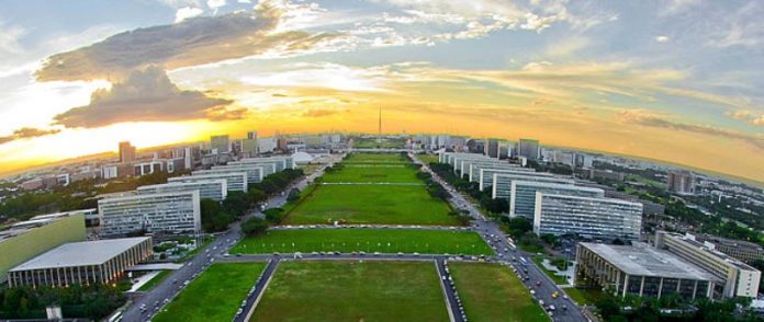 Esplanada-dos-Ministérios