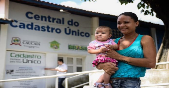 20181228122401social_sds_bolsa_familia