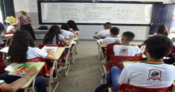 escola-iniacia-educacao_sistema_frequencia