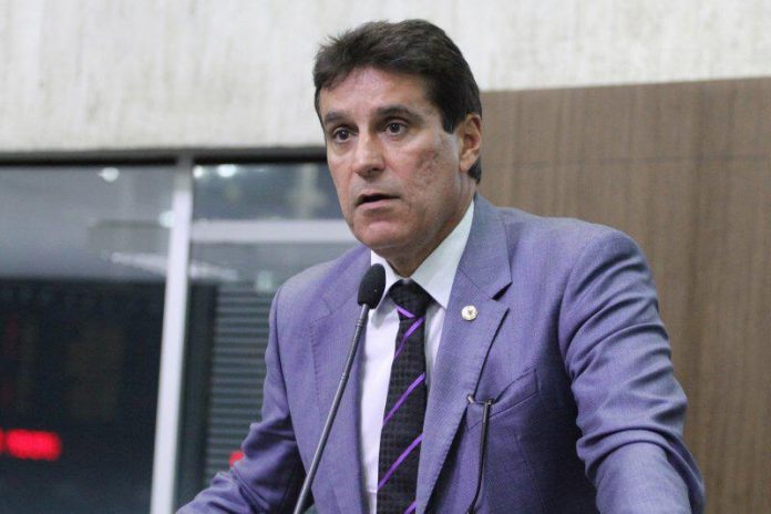 fcfce9f4-a765-4ba2-9ea3-43ac198c13f8