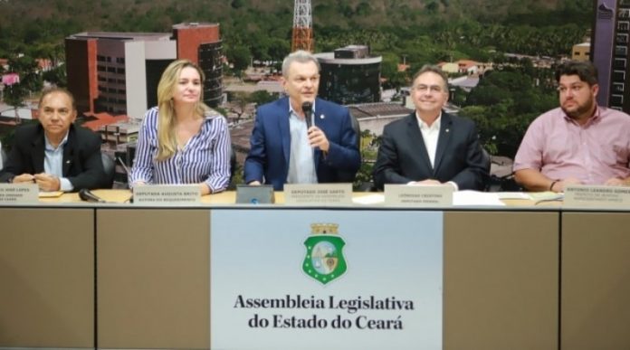 a4205f358cadf1aedfce23149b1dcfb3_XL-min