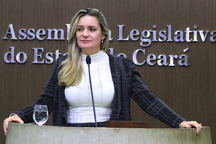 f7b592d591a56d246f71f0382983a302_XL-min